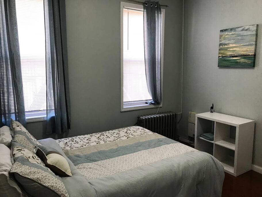 Main Bedroom w/ closet