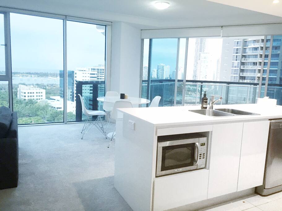 Kitchen Island - Cook to an amazing view!