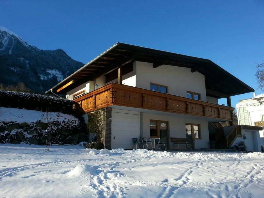 Haus Steiner im Winter