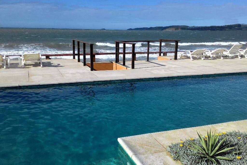 Piscina do Condomínio.