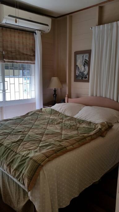 A/C bedroom, closet, drawers
House #1 & #2