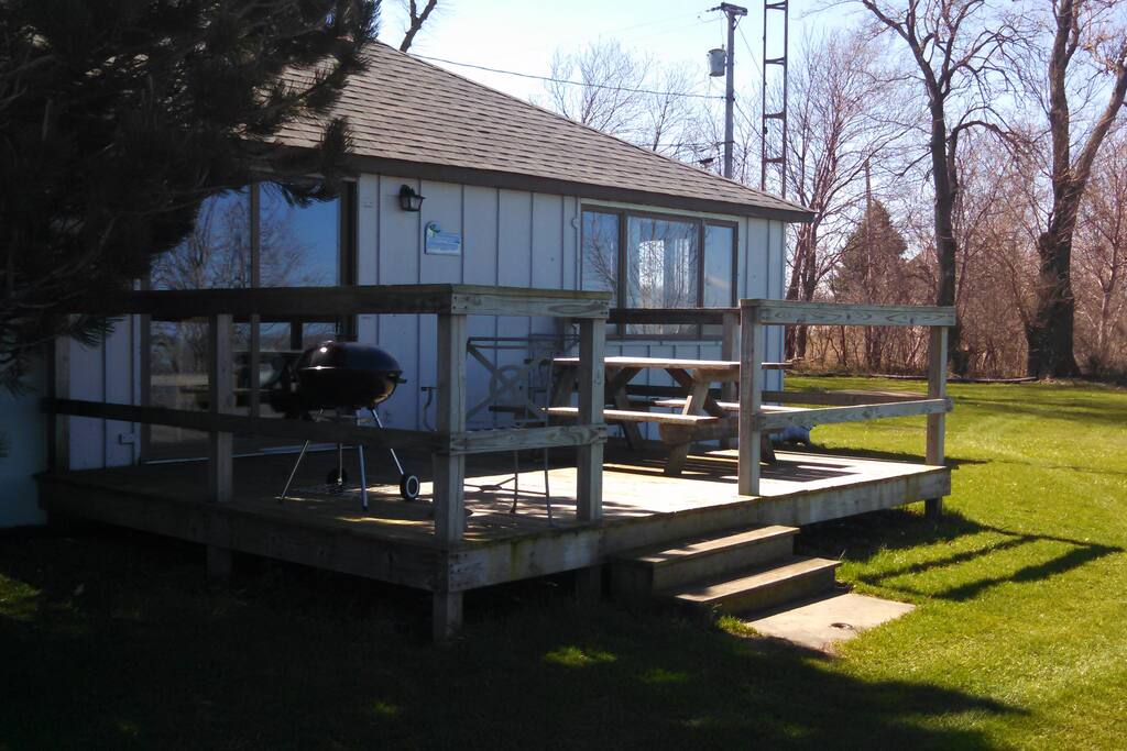 Back Entrance and Party Deck