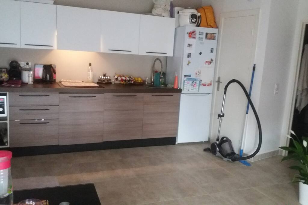 Cuisine ouverte sur le salon