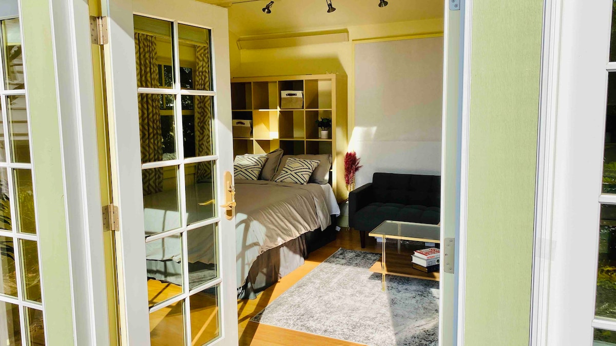 Private Garden Studio