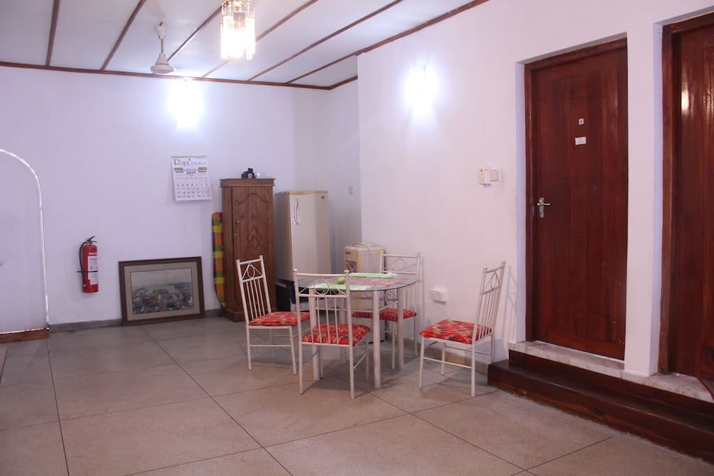 Dining area - common