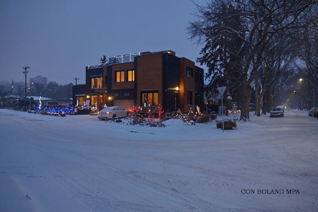 Winter - our home and business, Con Boland Photography is located at 89 street and 101 avenue. Ample, free on-street parking, right in front of the door.