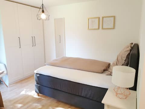 Leistungsstarkes Airbnb: Exclusive, quiet apartment including parking space. in Mittersendling