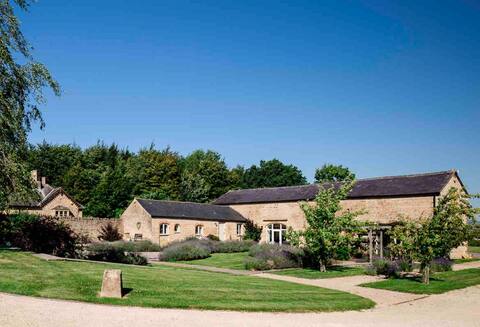 Cotswolds Luxury Country Estate - stunning views.