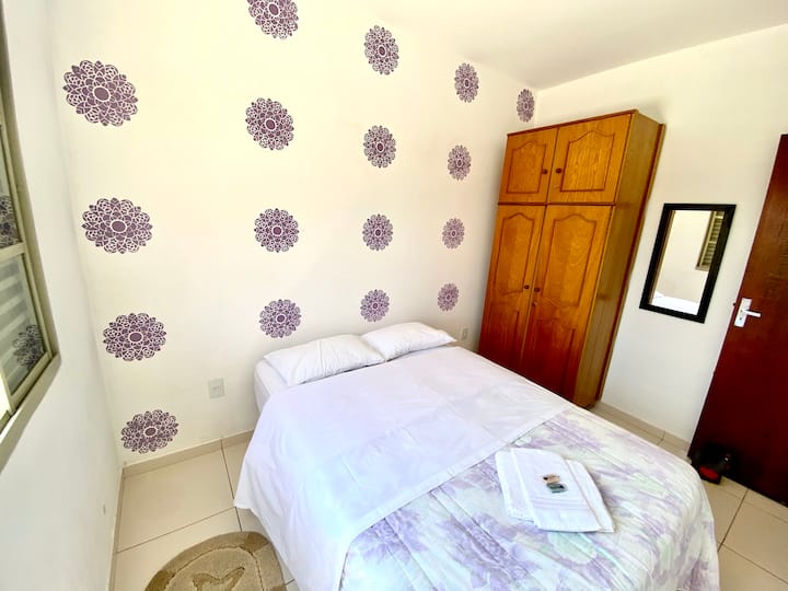 ห้องนอนส่วนตัวพร้อมเตียงคู่แบบถุงสปริง