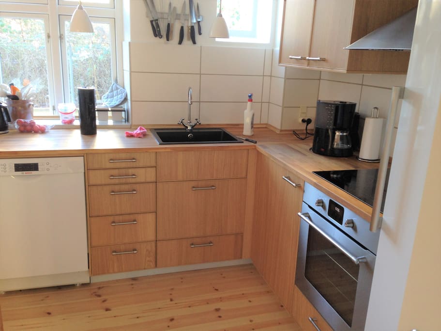Kitchen, ground floor