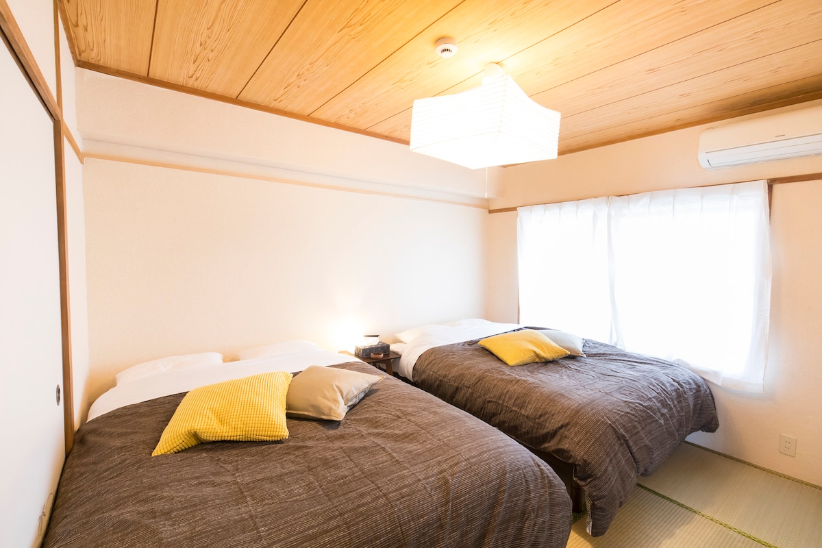 dormitorio limpio y espacioso