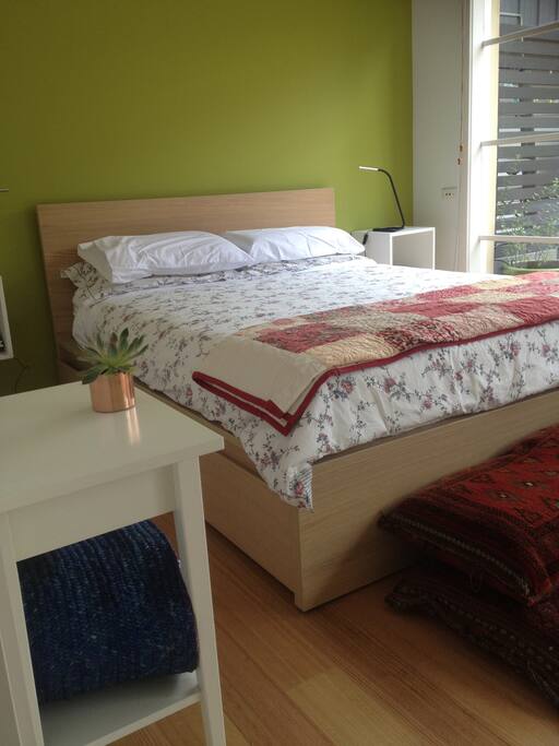 Queen size bed is very comfortable