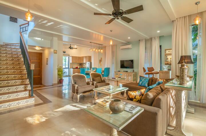 Living room image 1