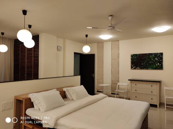 Bedroom 2 image 3