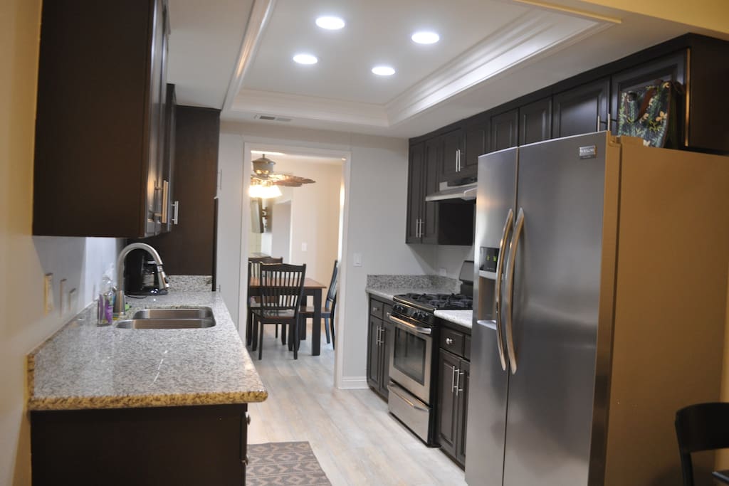 Full Kitchen including stainless steel appliances