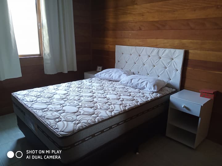 Quarto 1 cama box de casal