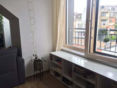 Popular Airbnb listing: Quartier Maritime/Tour et Taxis in Molenbeek Saint Jean Sint Jans Molenbeek