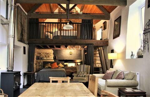 Cottage by the Common, Corfe Castle
