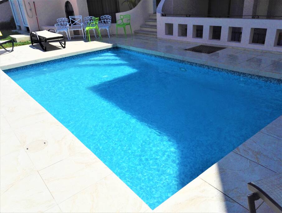 The swimming pool.