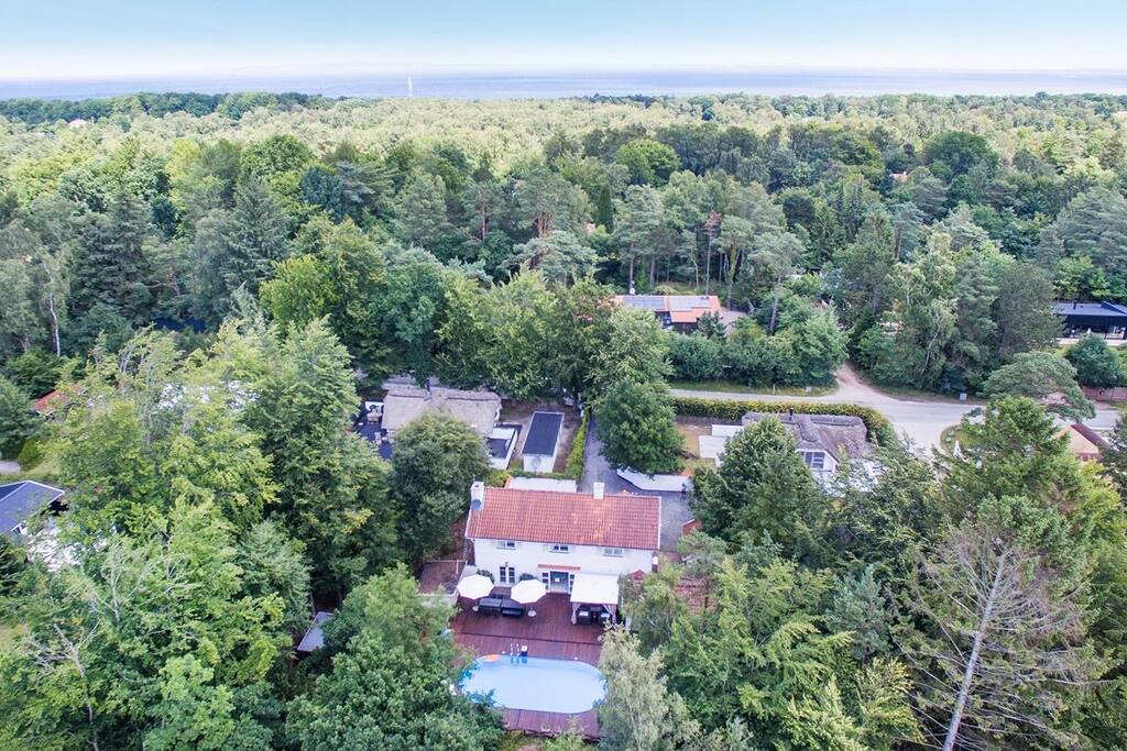Less than 10 minutes walk from the beach