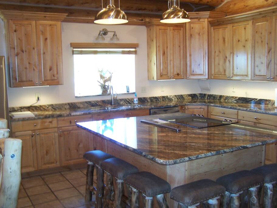 Gourmet Kitchen
Granite counter tops