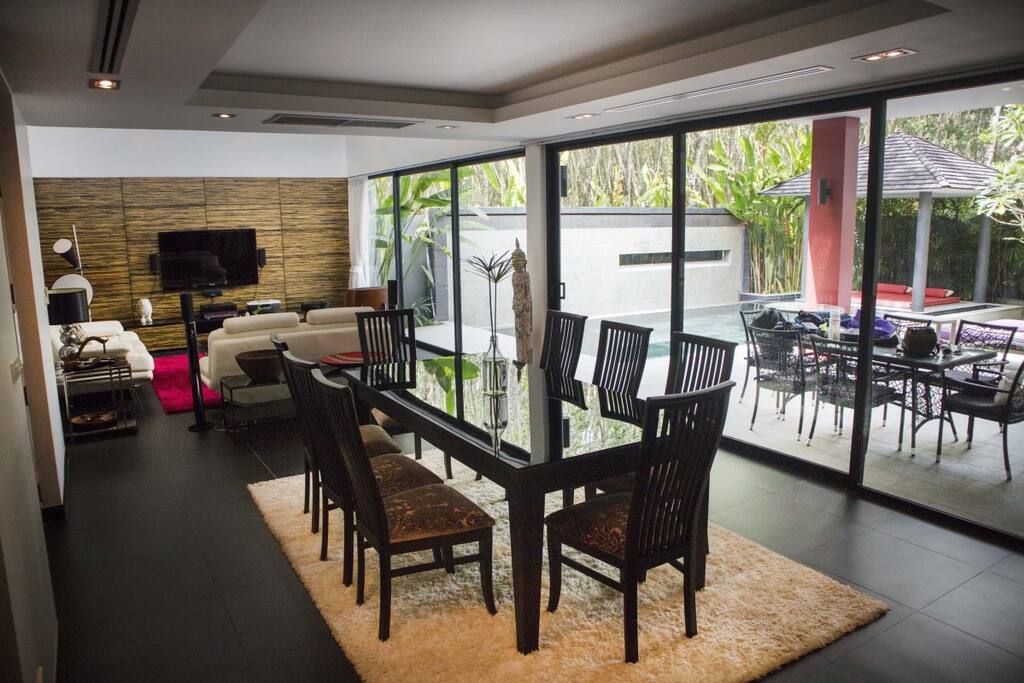 Sliding doors to open up