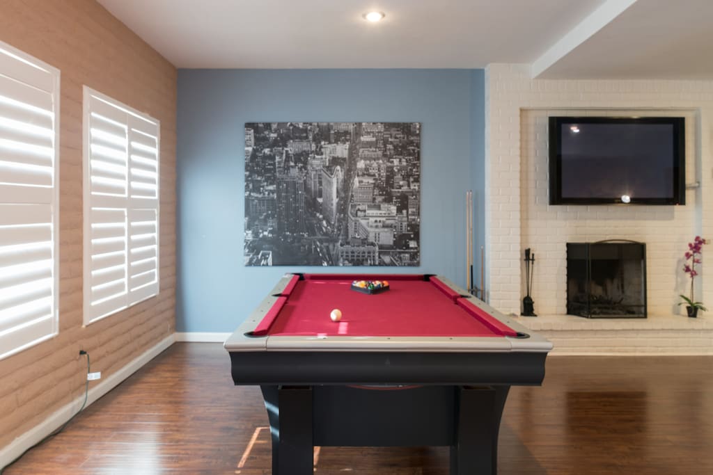 Pool table