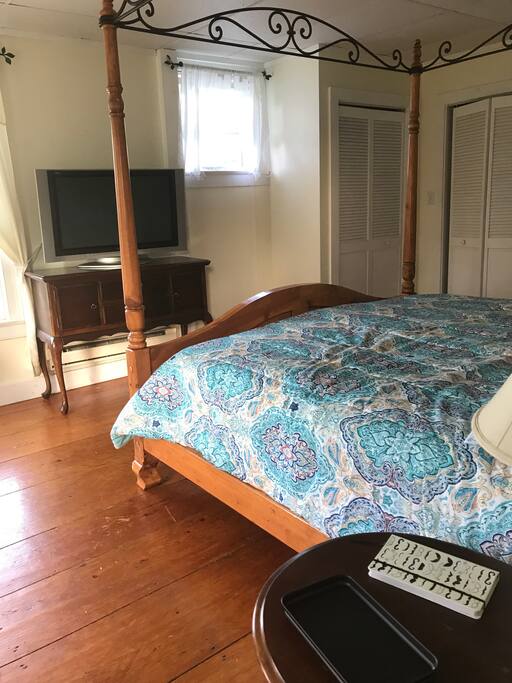 TV with Netflix, Pandora, etc