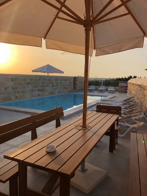 Villa Chossie-Beautiful villa with private pool
