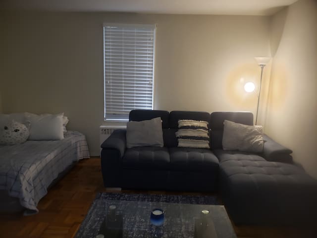 E community that is commercially inclined.No smoke