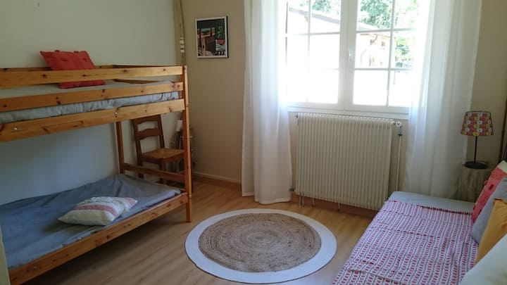 Спална соба 2. 3 кревета 90x190