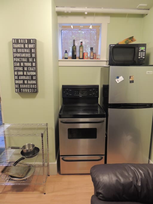 Stove & Refrigerator