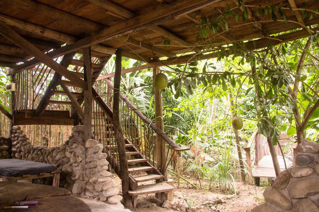 Escalera para el 2do piso
Stairs to 2 floor