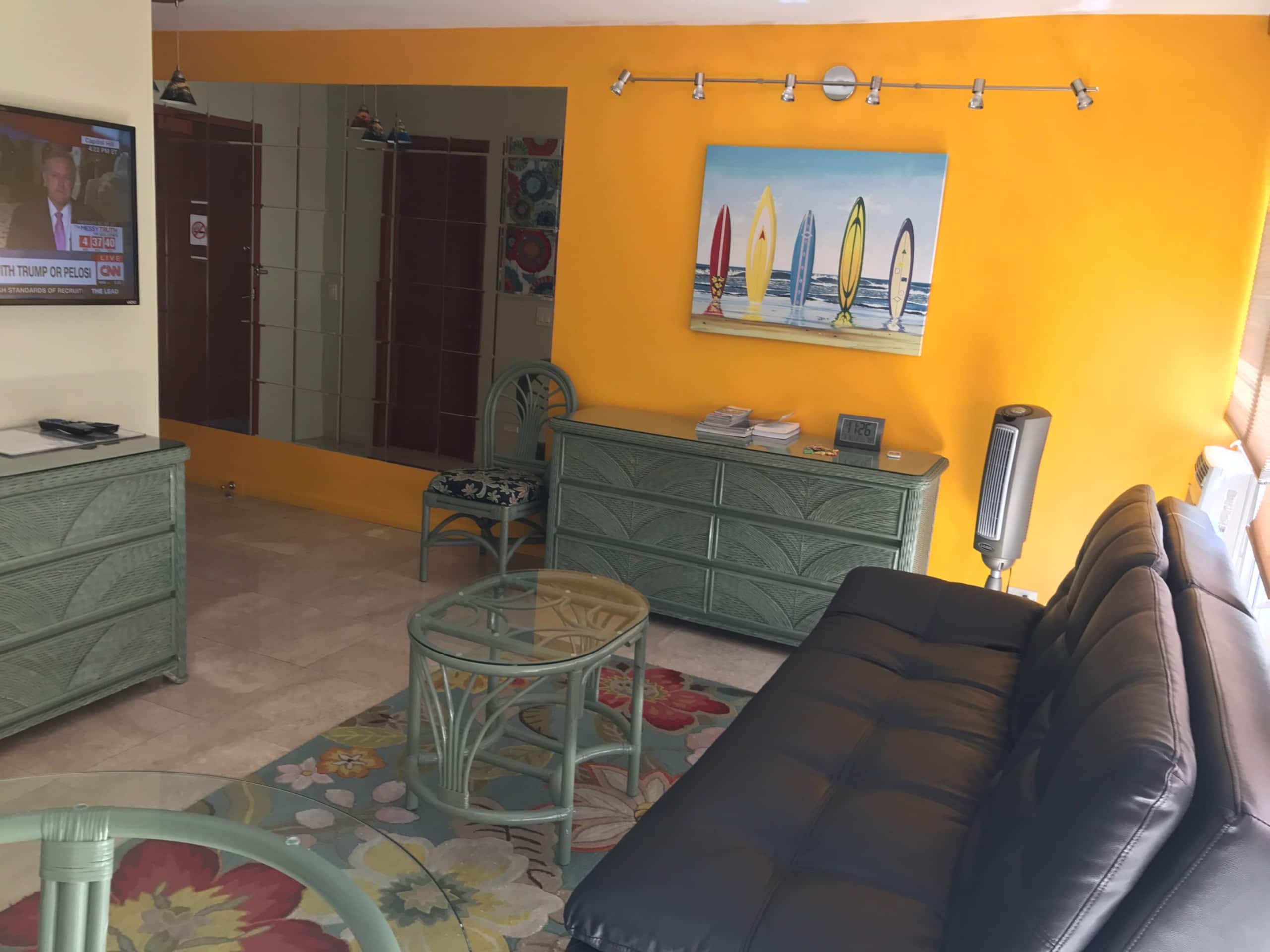 Condo in Honolulu · ★4.88 · 1 bedroom · 3 beds · 1 bath - Image 6