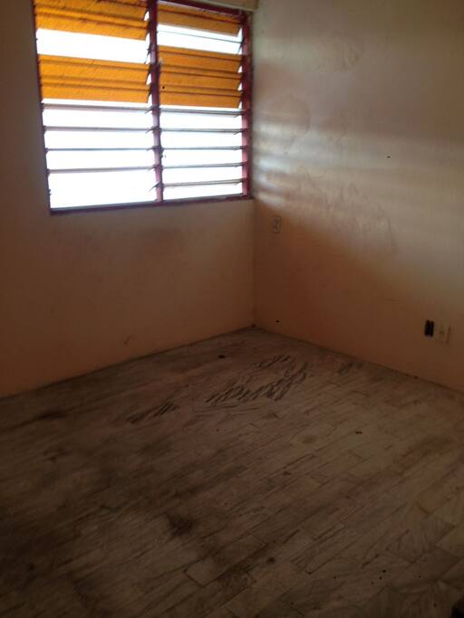 Habitación para poner colchón inflable