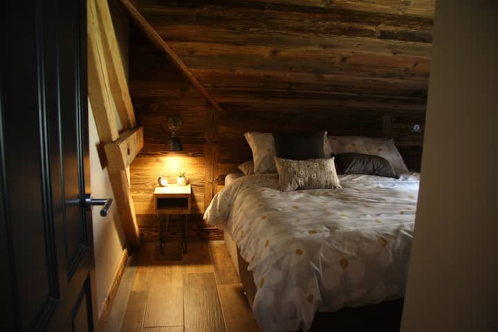 ห้องนอน 2 (Bedroom 2)