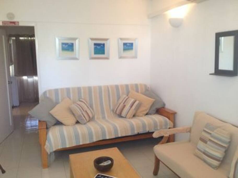 Lounge with Sofa Bed