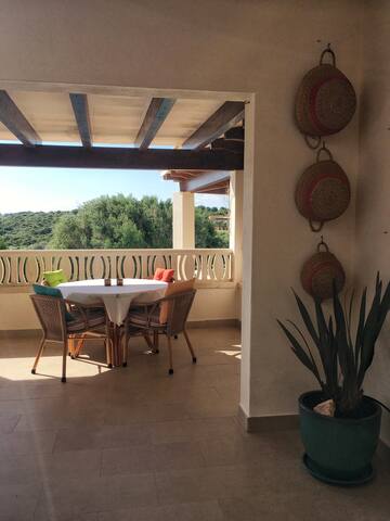 House ample and luminous, swimming pools gallery image 2