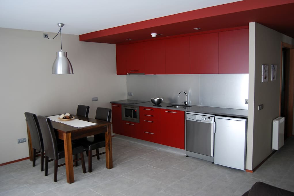 Cocina, comendor.