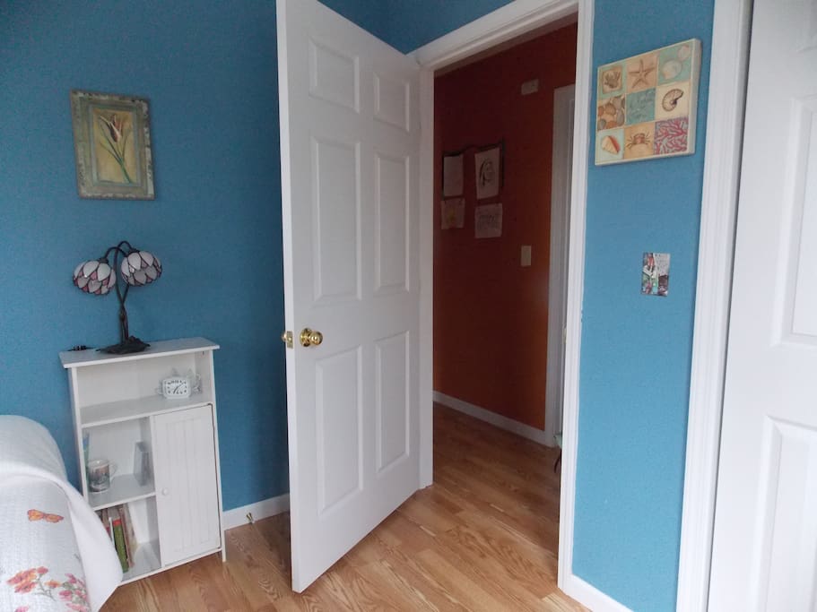 Door with a lock, close to the kitchen and bathroom