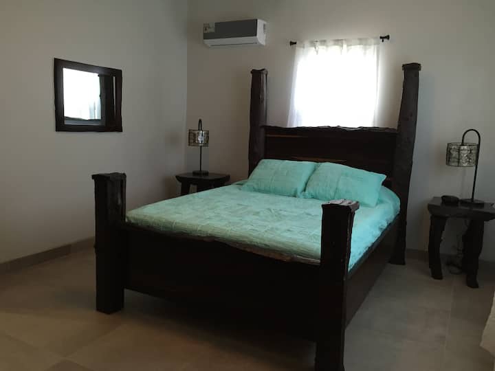 ריהוט בהתאמה אישית - מיטת קווין