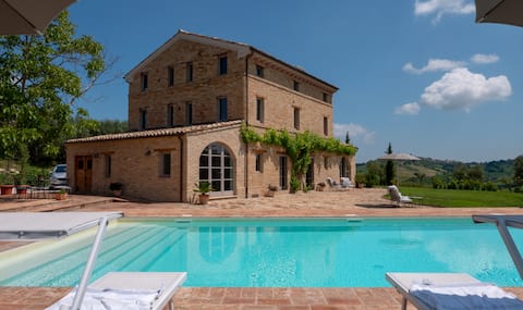 Casa Preziosa, Mogliano, Marche, Italy