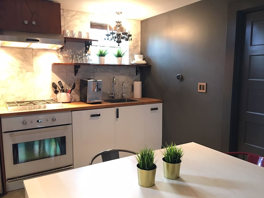 Full equipped kitchen