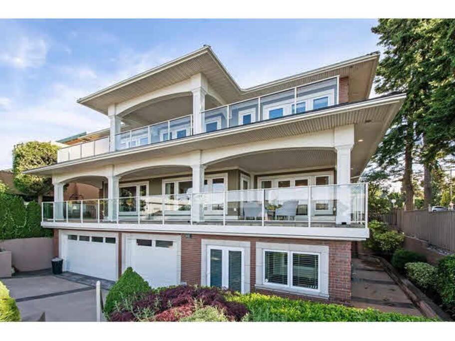 180 degree ocean view