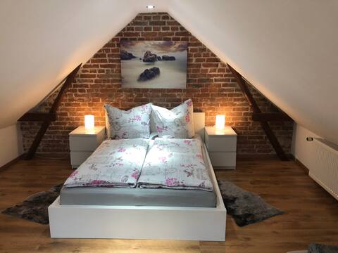 Small cosy apartment with  garden & pool