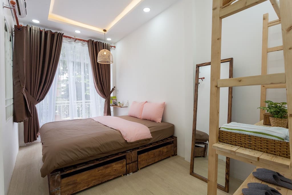 This is your room with Queen bed size.