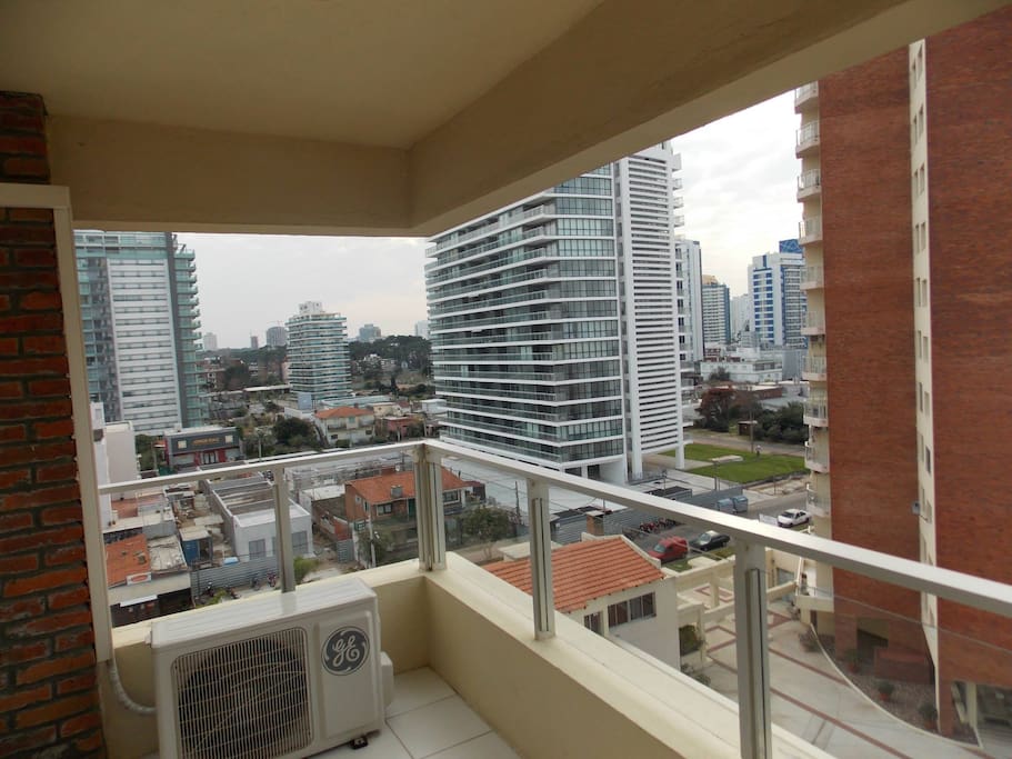 Vista del balcón del apartamento