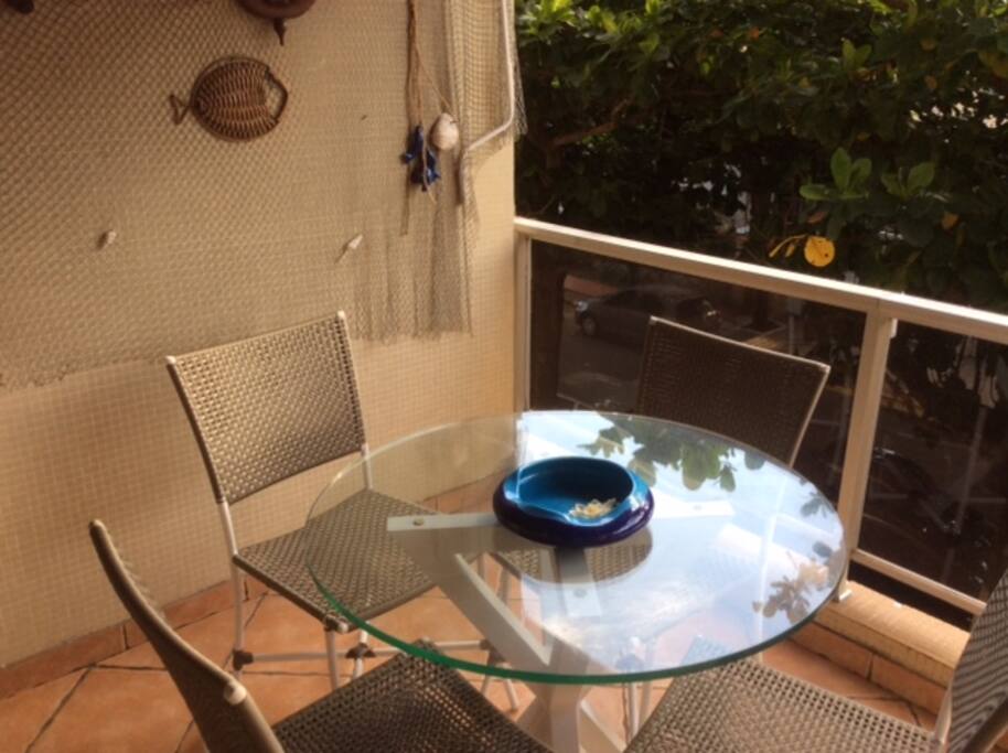 Varanda mobiliada