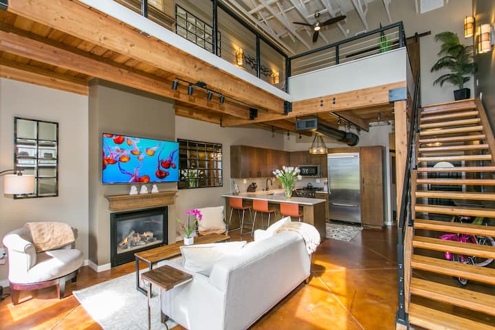 Orenco Station Executive Loft