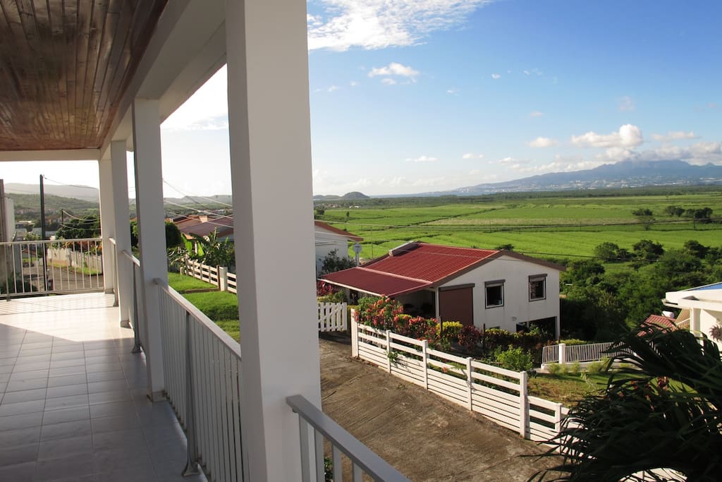 Une superbe vue du balcon-terrasse